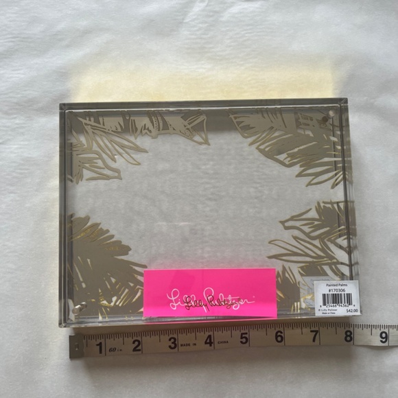 NEW Lilly Pulitzer Gold Printed Palm Leaves Picture Frame Home Decor Picture - Picture 4 of 8